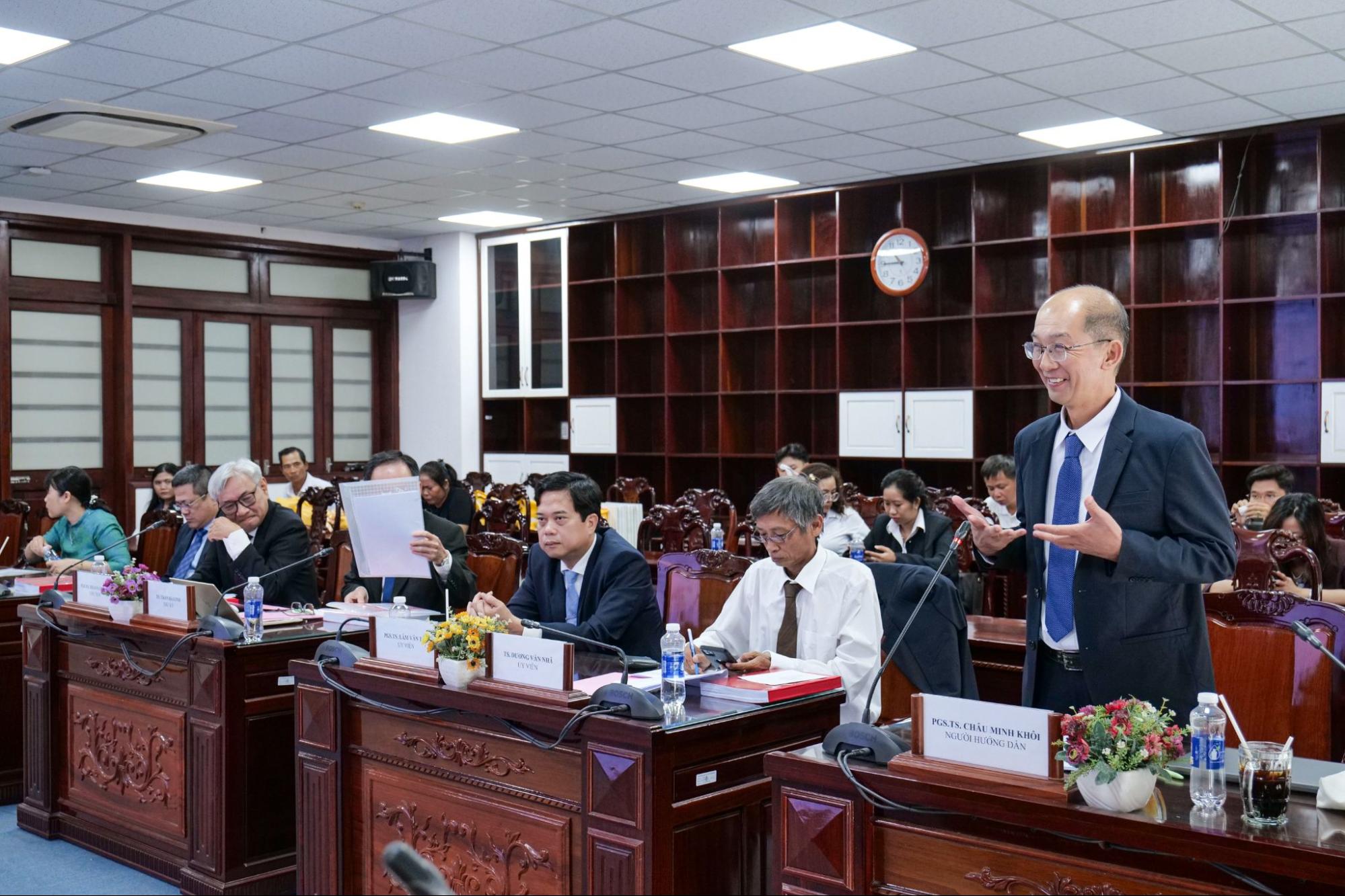 Hội đồng góp ý