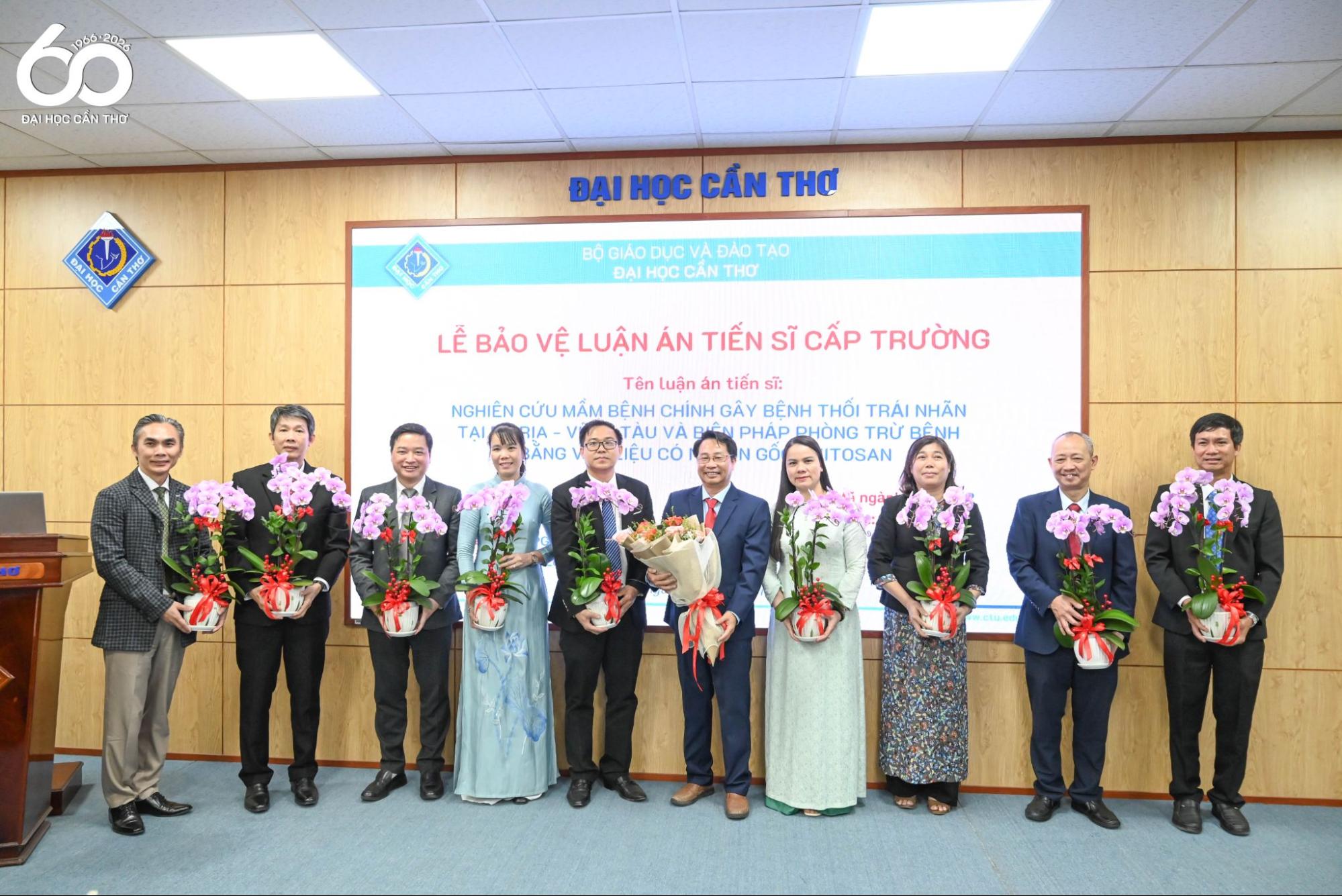 Hình ảnh buổi bảo vệ