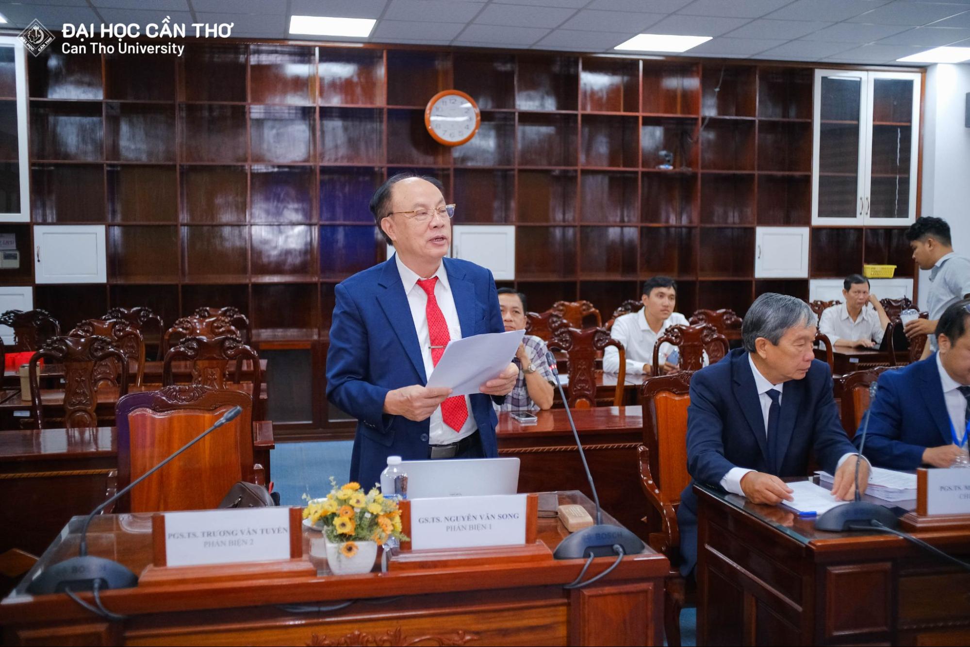 Hội đồng góp ý