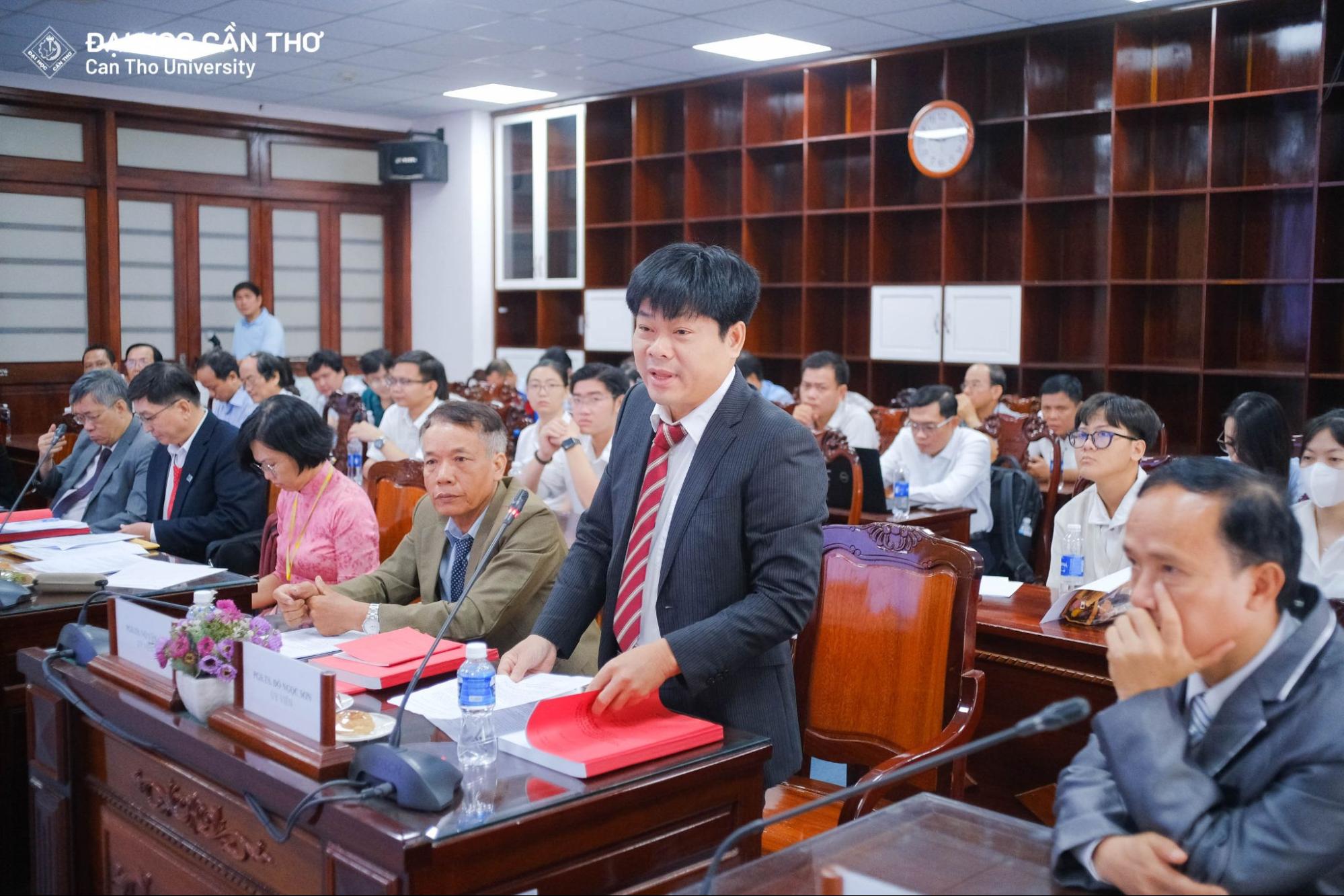 Hội đồng góp ý