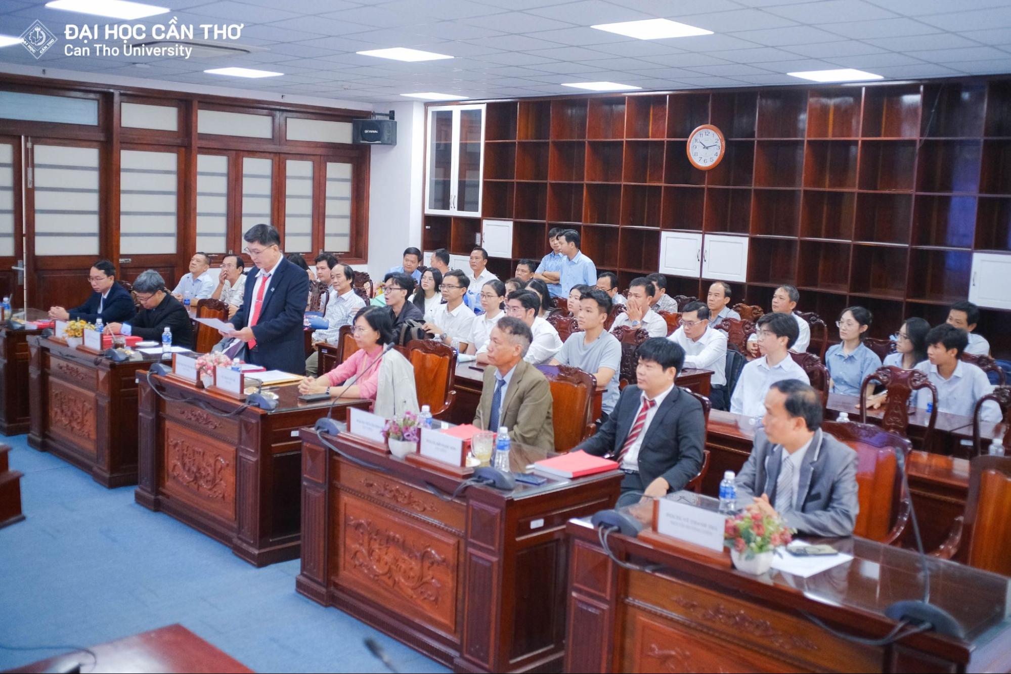 Hội đồng góp ý