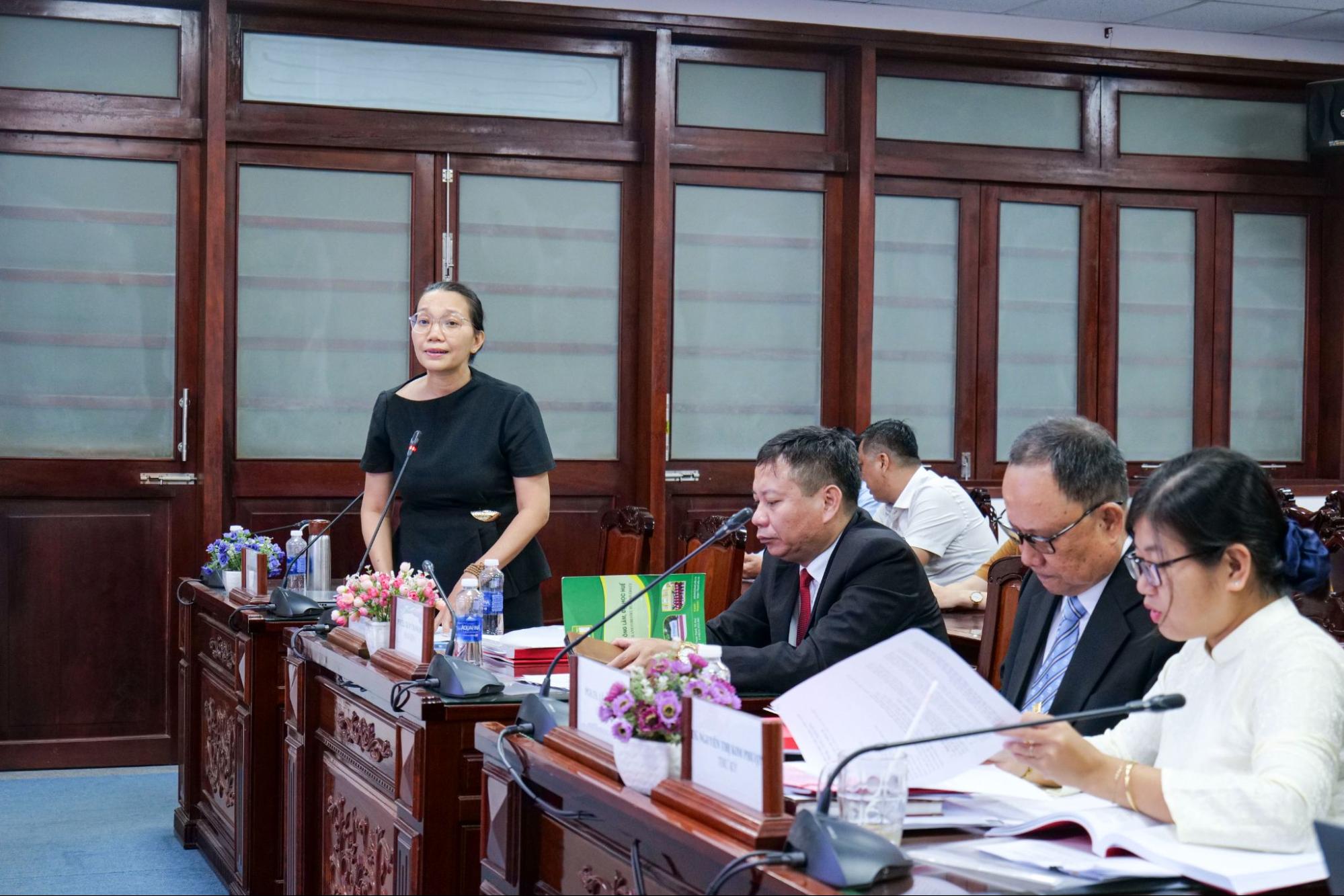Hội đồng góp ý