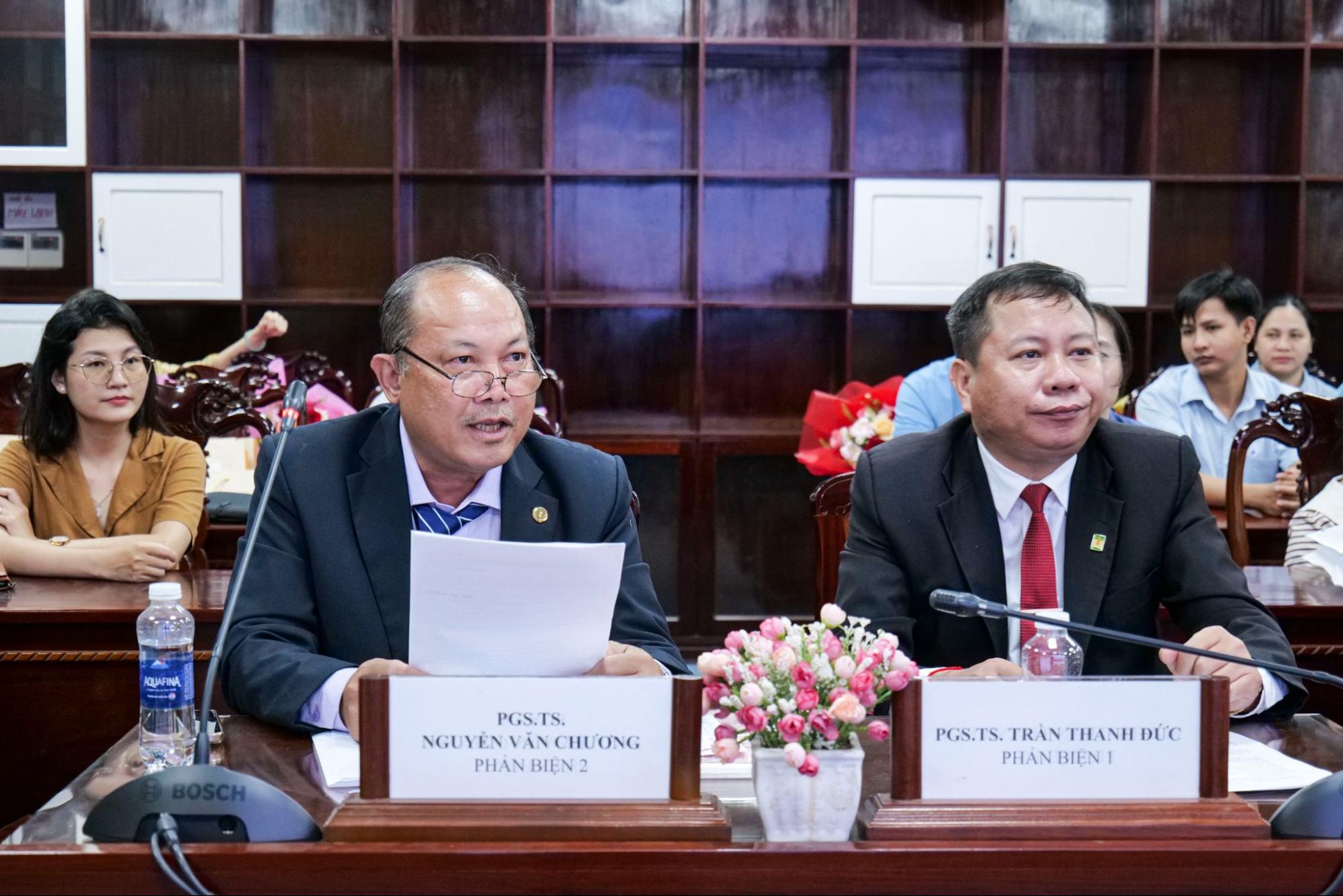 Hội đồng góp ý