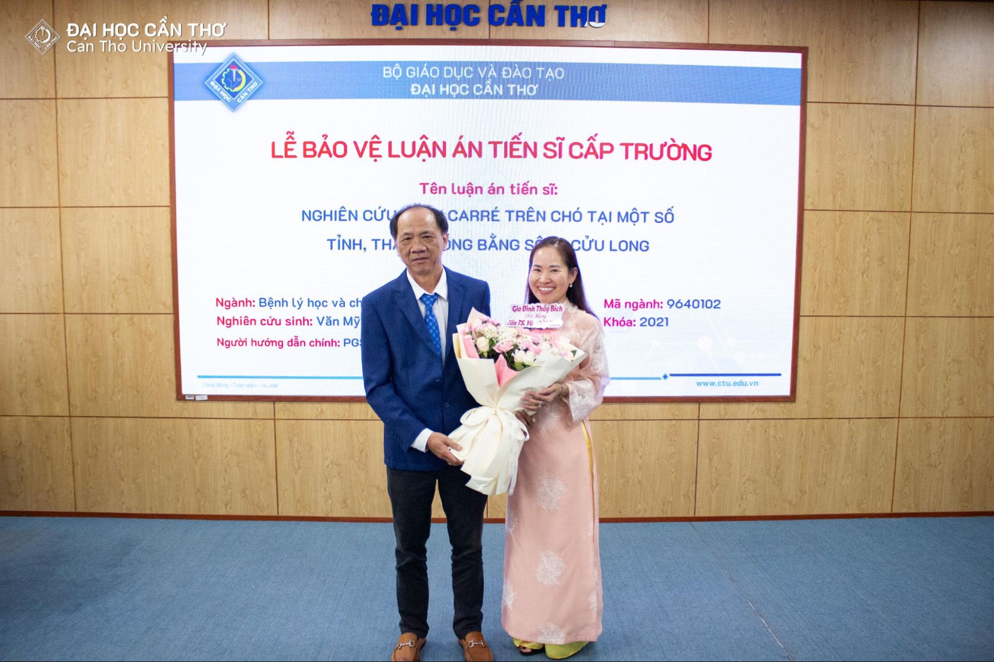 Hình ảnh buổi bảo vệ