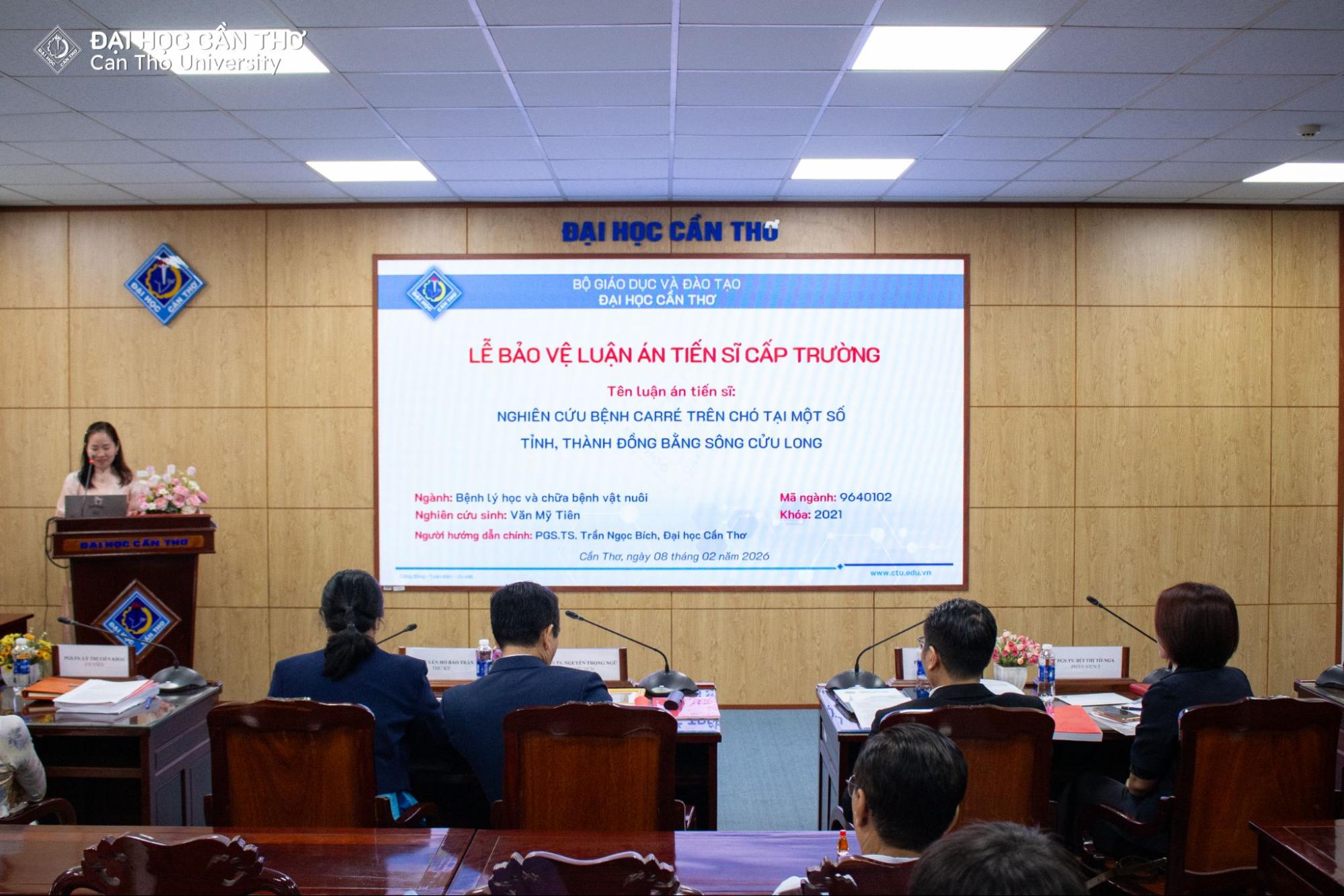 Toàn cảnh buổi bảo vệ luận án