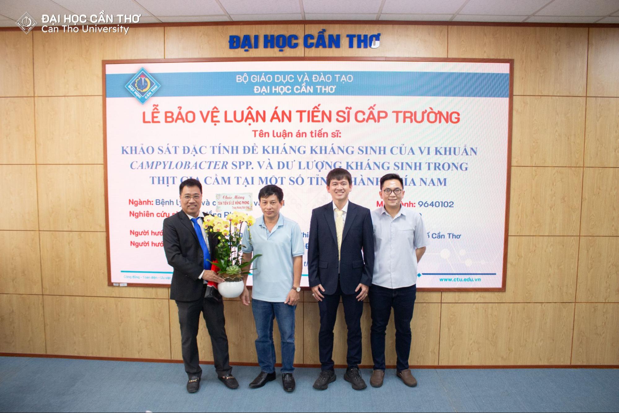 Hình ảnh bảo vệ luận án